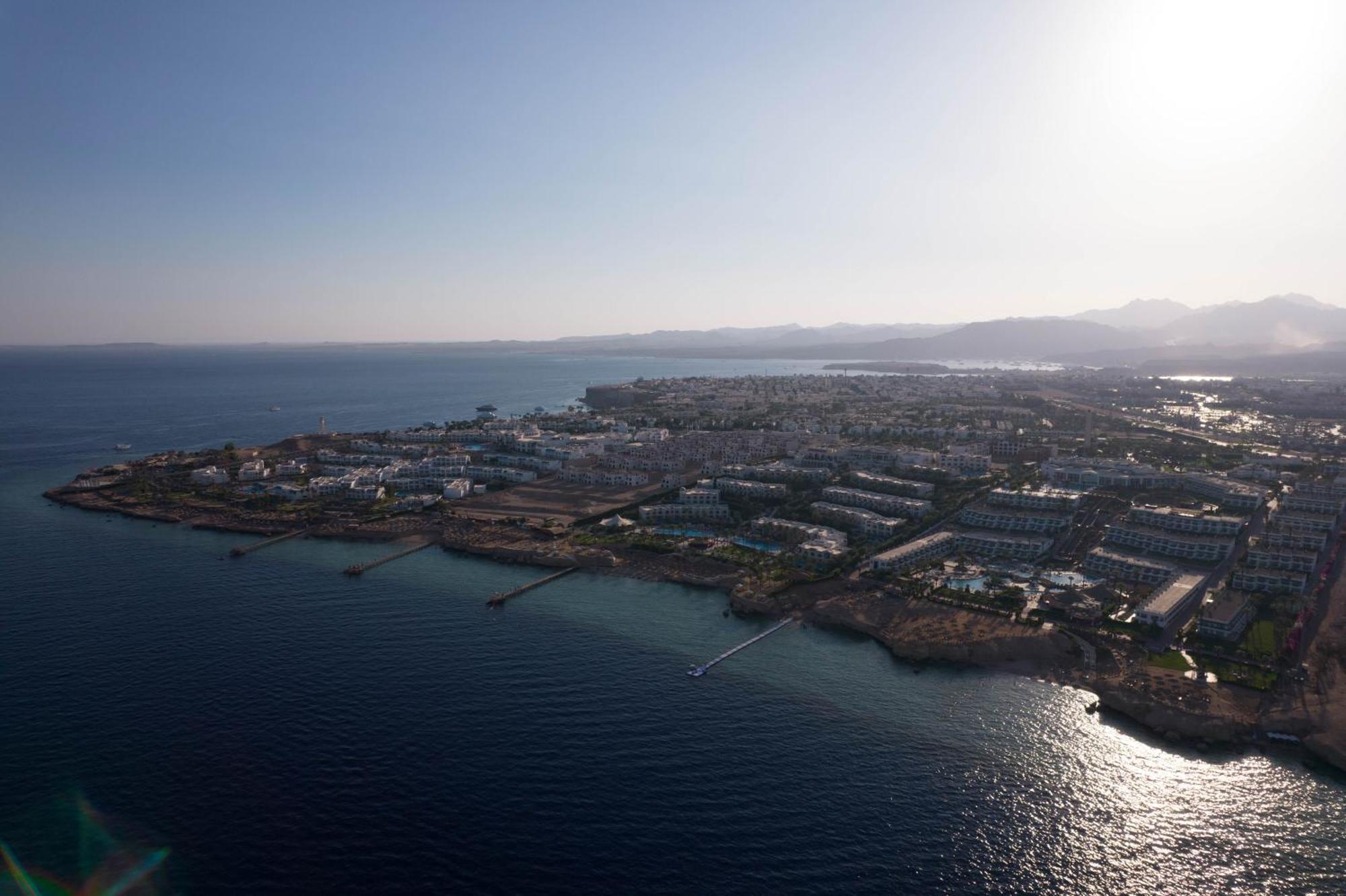 Safir Sharm Waterfalls Resort Exterior foto Aerial view of the city