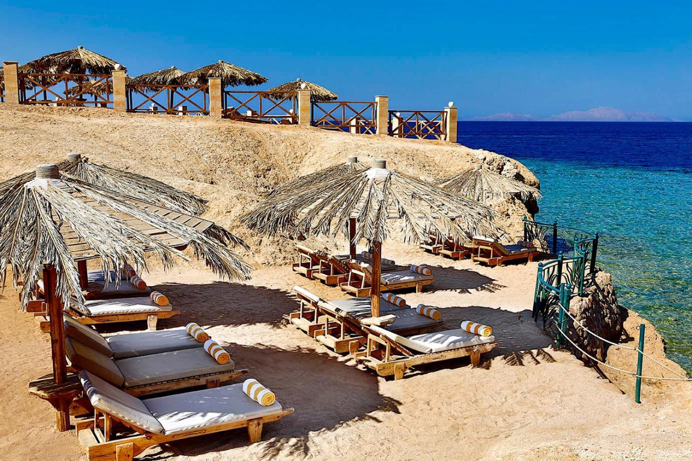 Safir Sharm Waterfalls Resort Exterior foto Beach at El Alamein